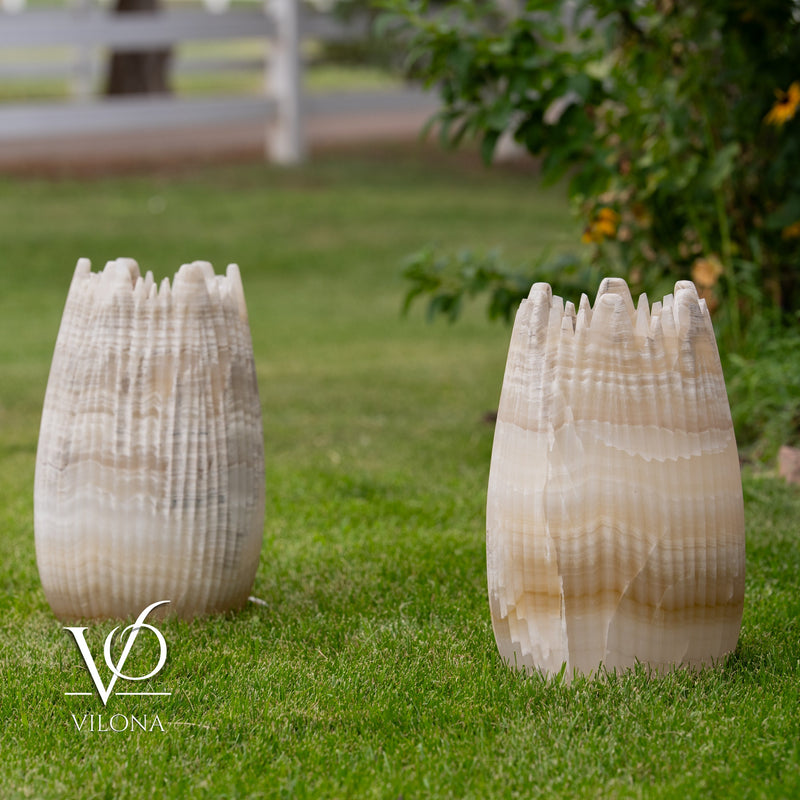 White Ice Onyx Crown Lamps - Sculptural Natural Stone Pair, photo 6 of 22