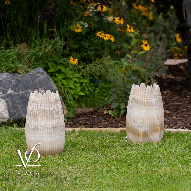White Ice Onyx Crown Lamps - Sculptural Natural Stone Pair, photo 8 of 22