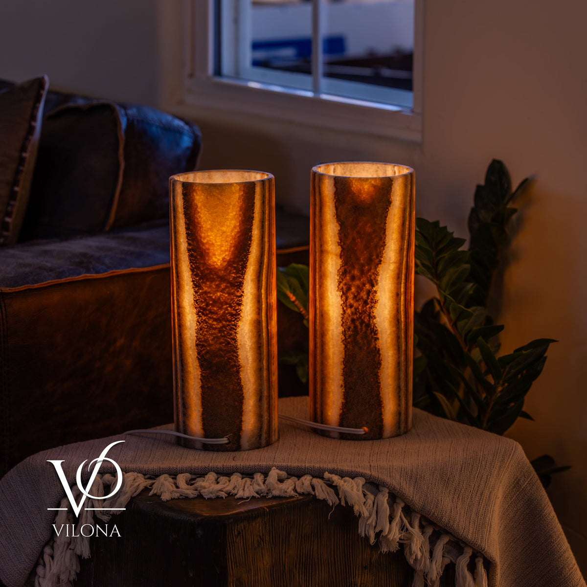 Sahara Onyx - 12" Tall, x 4.5" Diameter (Small Table Lamp Pair #1), photo 6 of 9