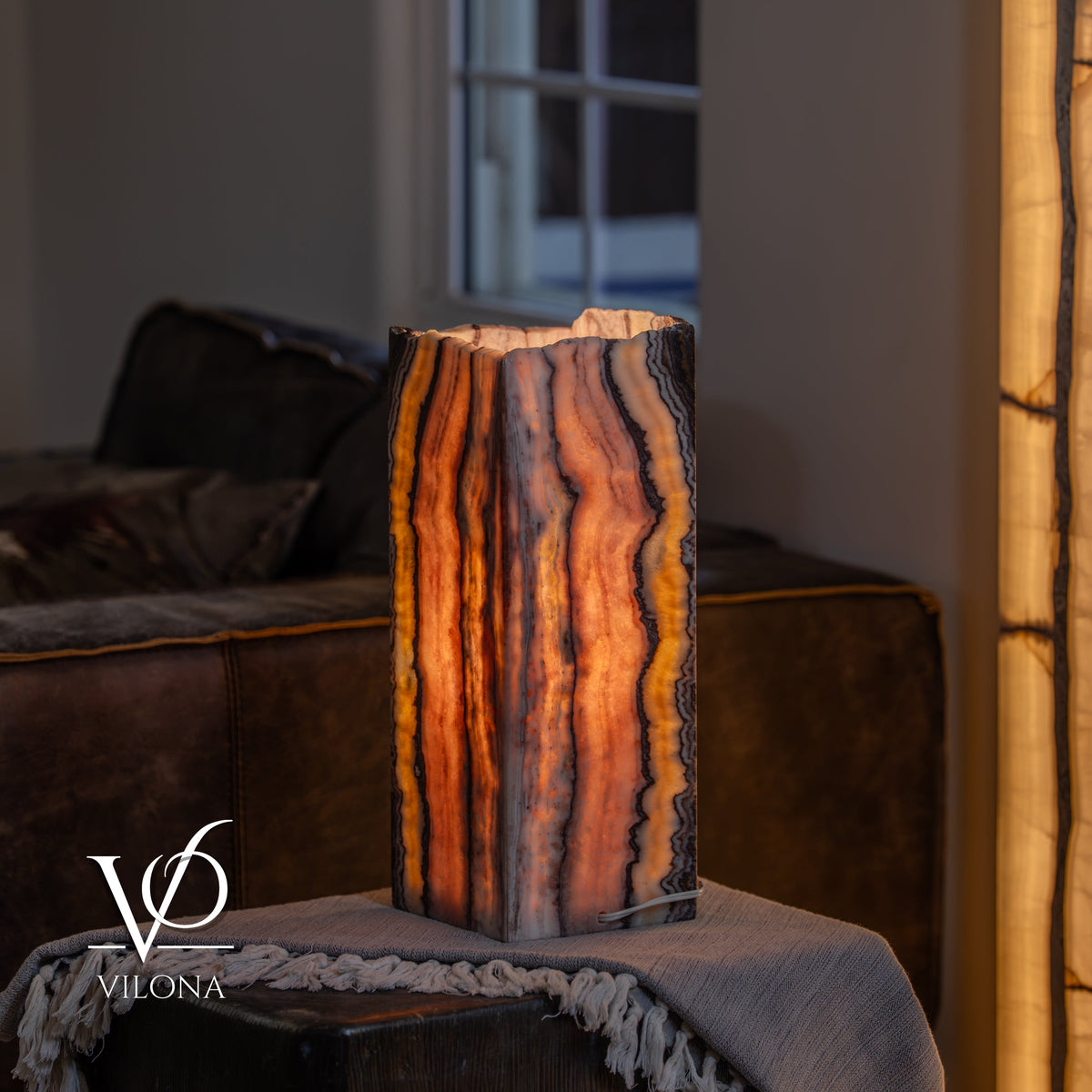 Rosa Onyx Live Edge Table Lamp – 16" Tall × 6" Square #2, photo 8 of 11
