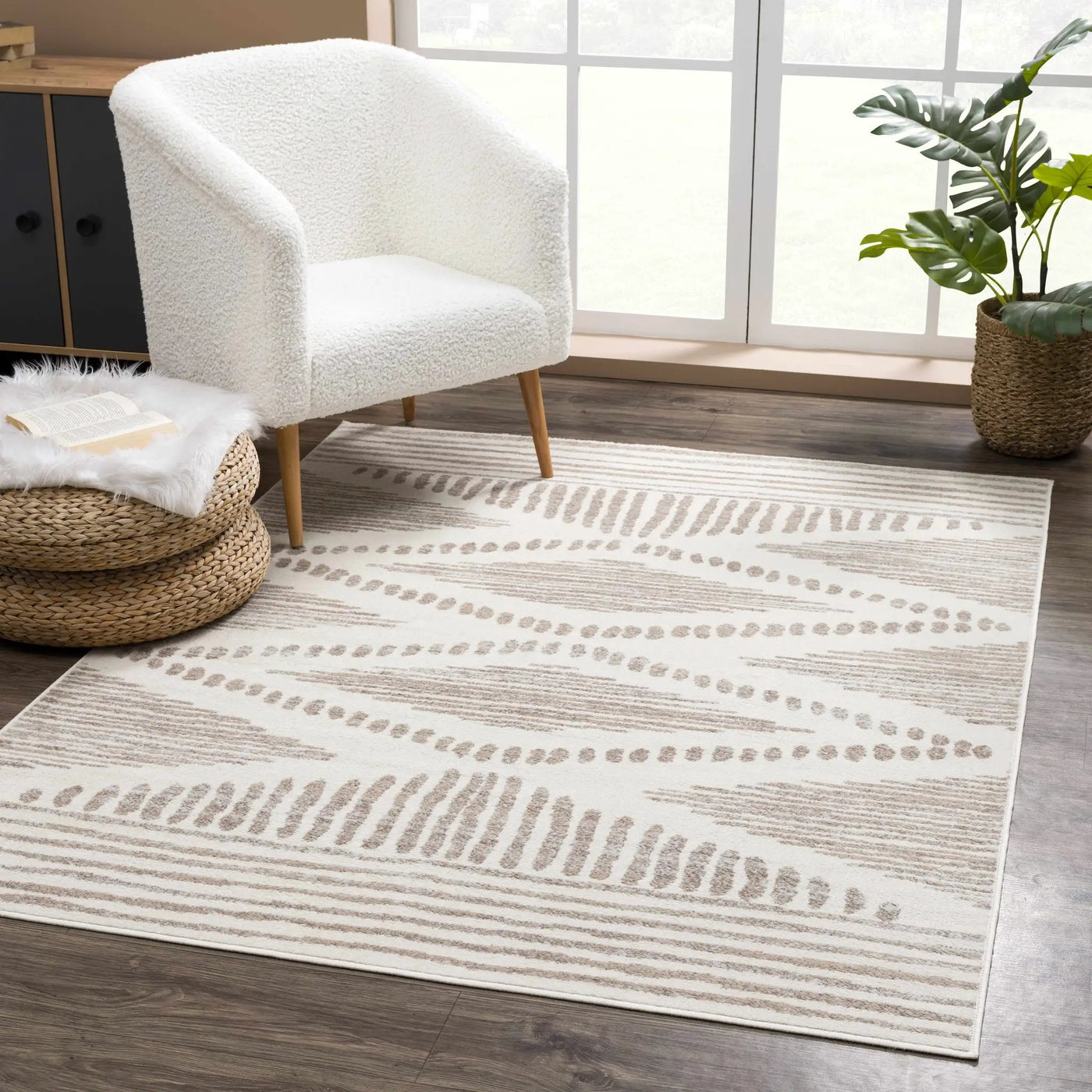 Tigrisis Beige 2328 Area Rug - Clearance by Boutique Rugs