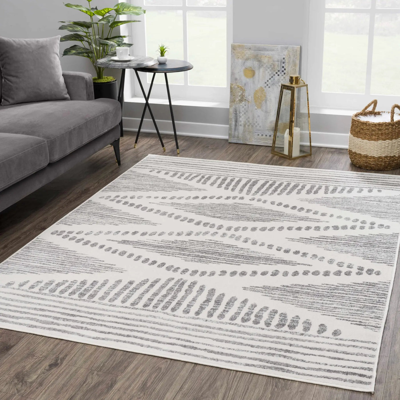 Tigrisis Ivory 2327 Area Rug - Clearance by Boutique Rugs