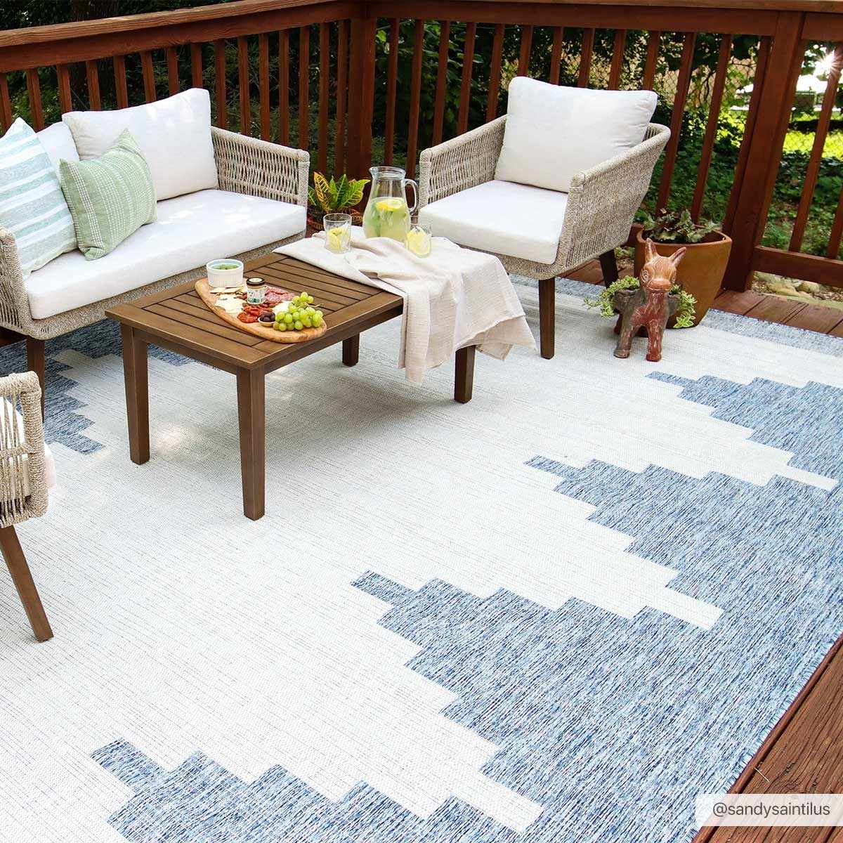 Djugun Blue Indoor & Outdoor Rug by Hauteloom