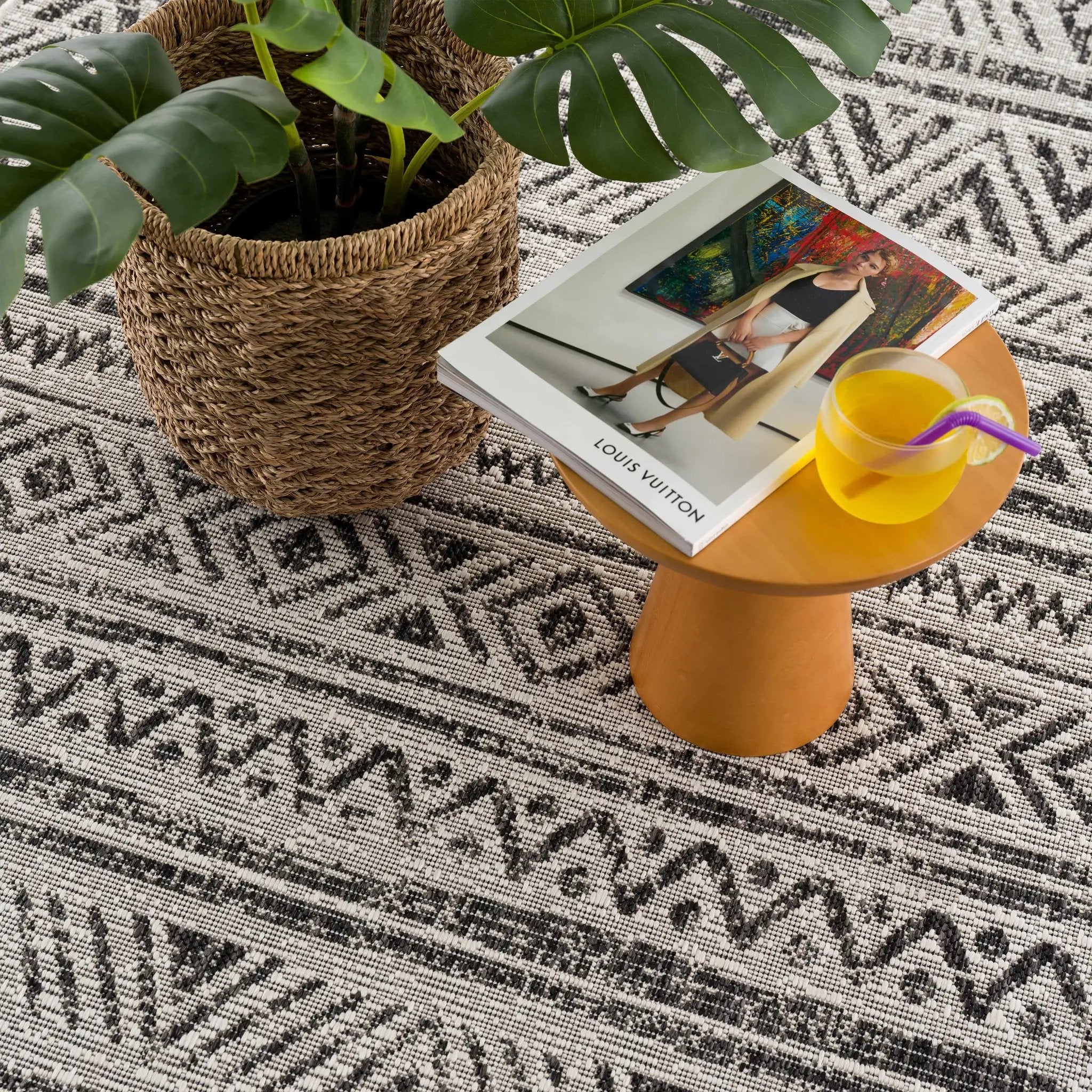 Catrine Indoor & Outdoor Rug - Clearance by Boutique Rugs