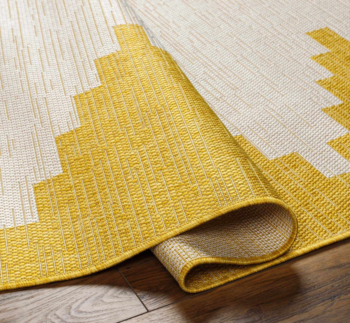 Djugun Metallic-Gold Indoor & Outdoor Rug, photo 4 of 5