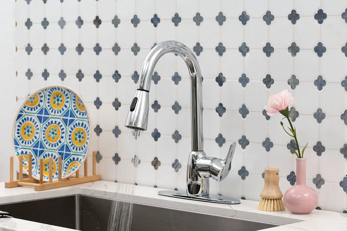 Handle Pull Out Kitchen Faucet 802 Chrome by MSI Surfaces