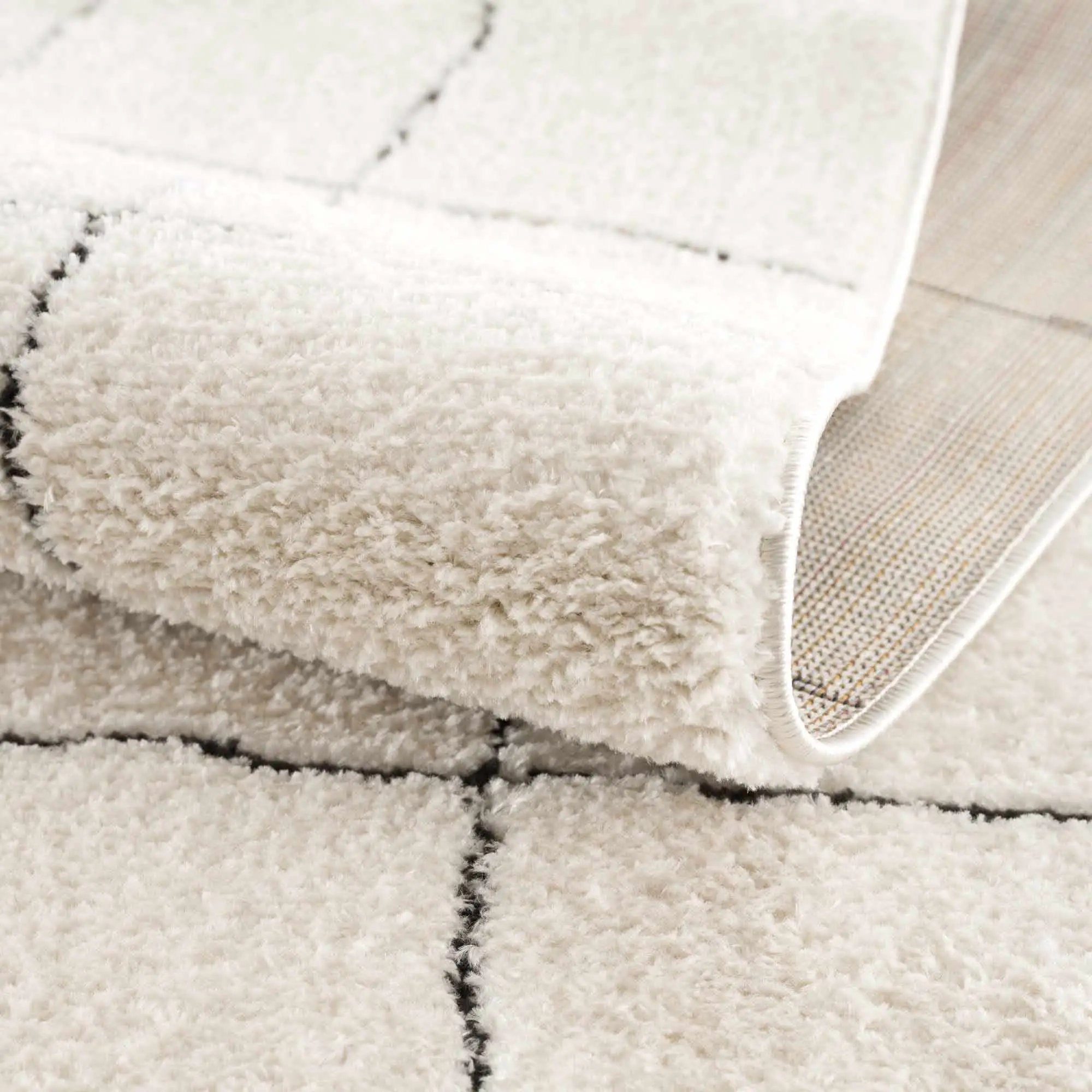 Keanu Black & White Area Rug - Clearance by Boutique Rugs