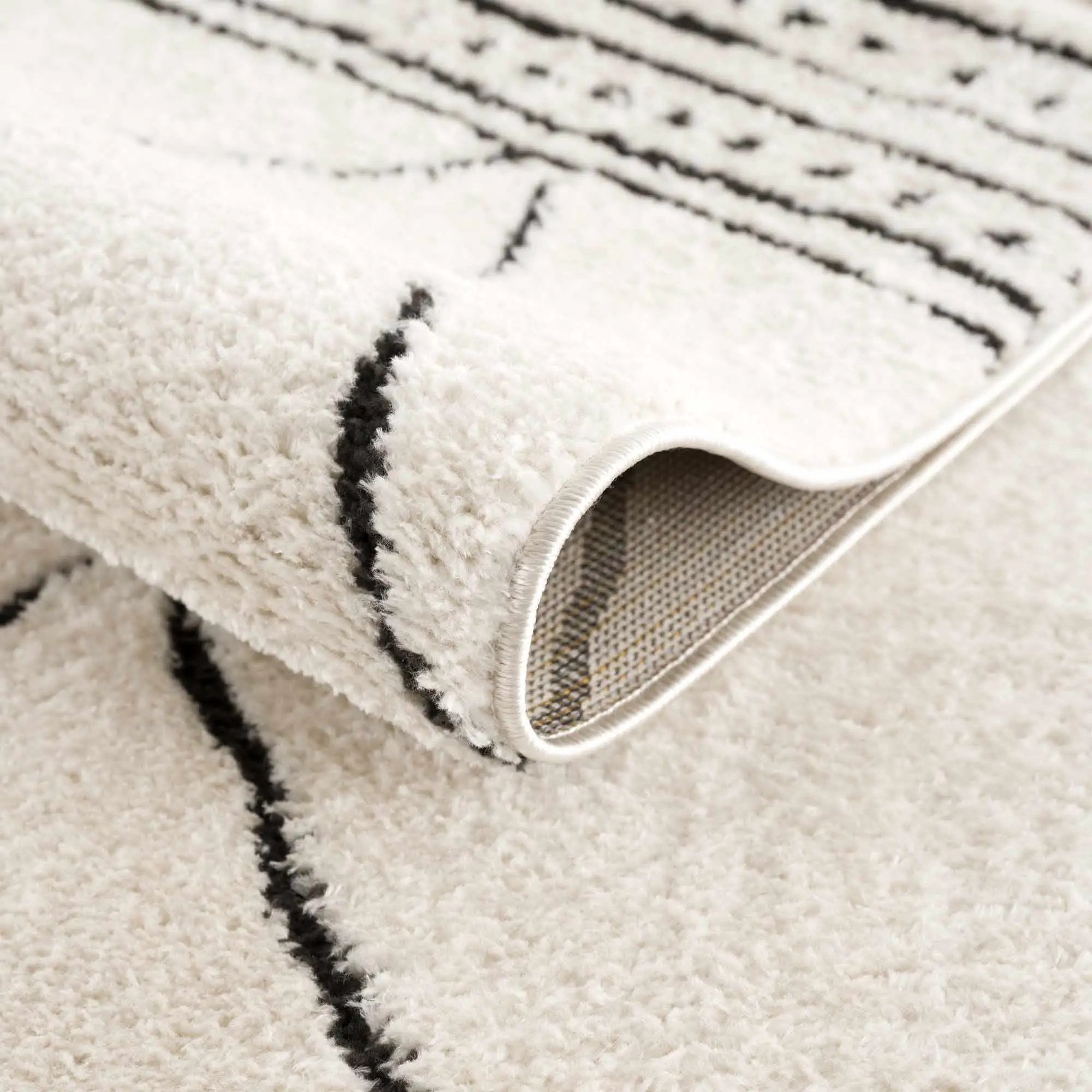Keone Black & White Thick Rug by Boutique Rugs