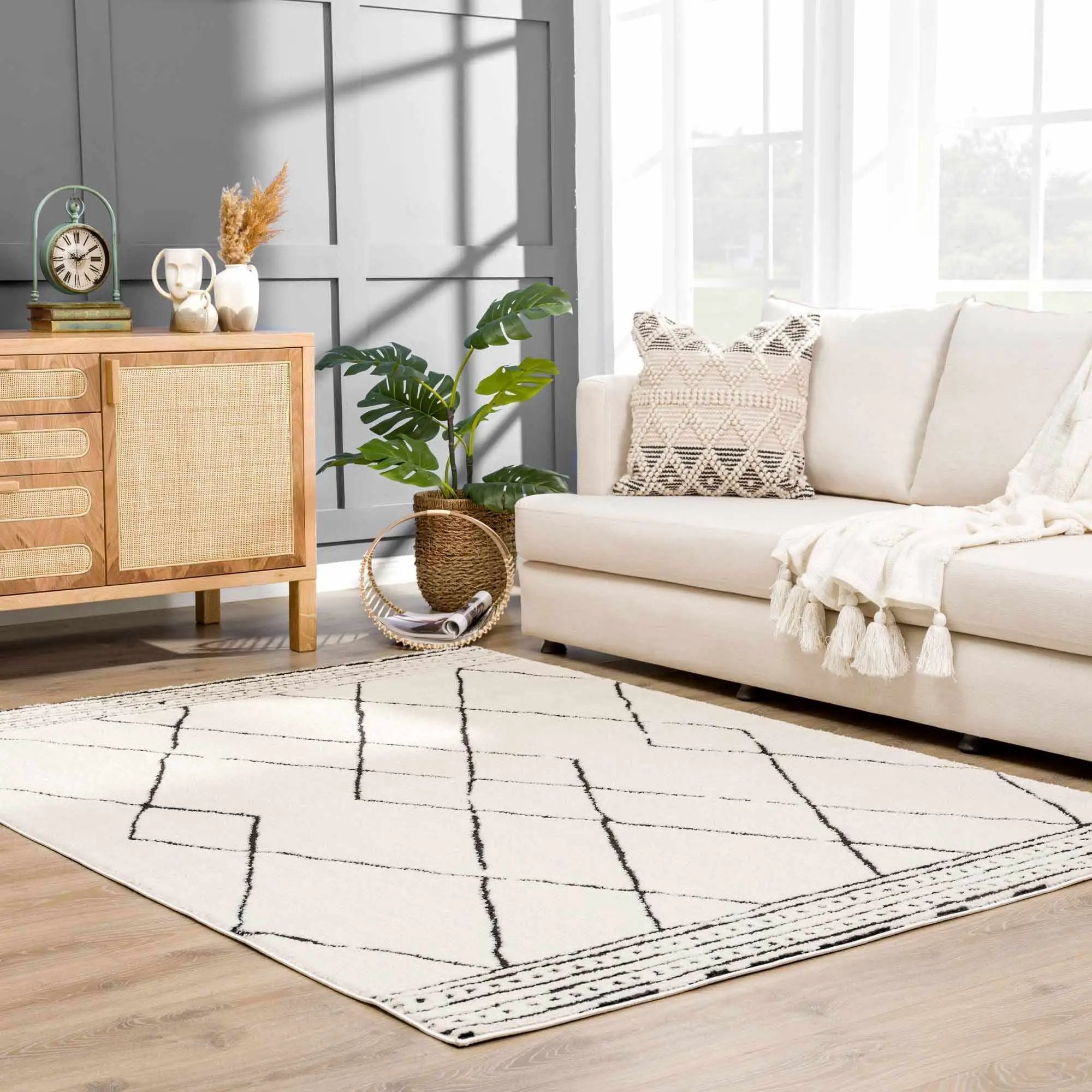 Keone Black & White Thick Rug by Boutique Rugs