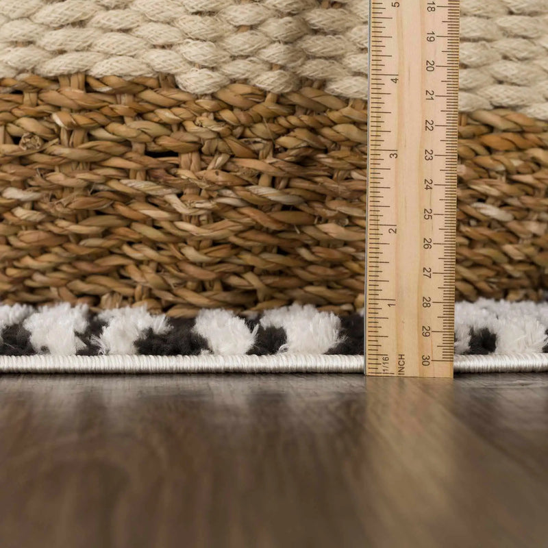 Leryn Black & White Checkered Area Rug by Boutique Rugs