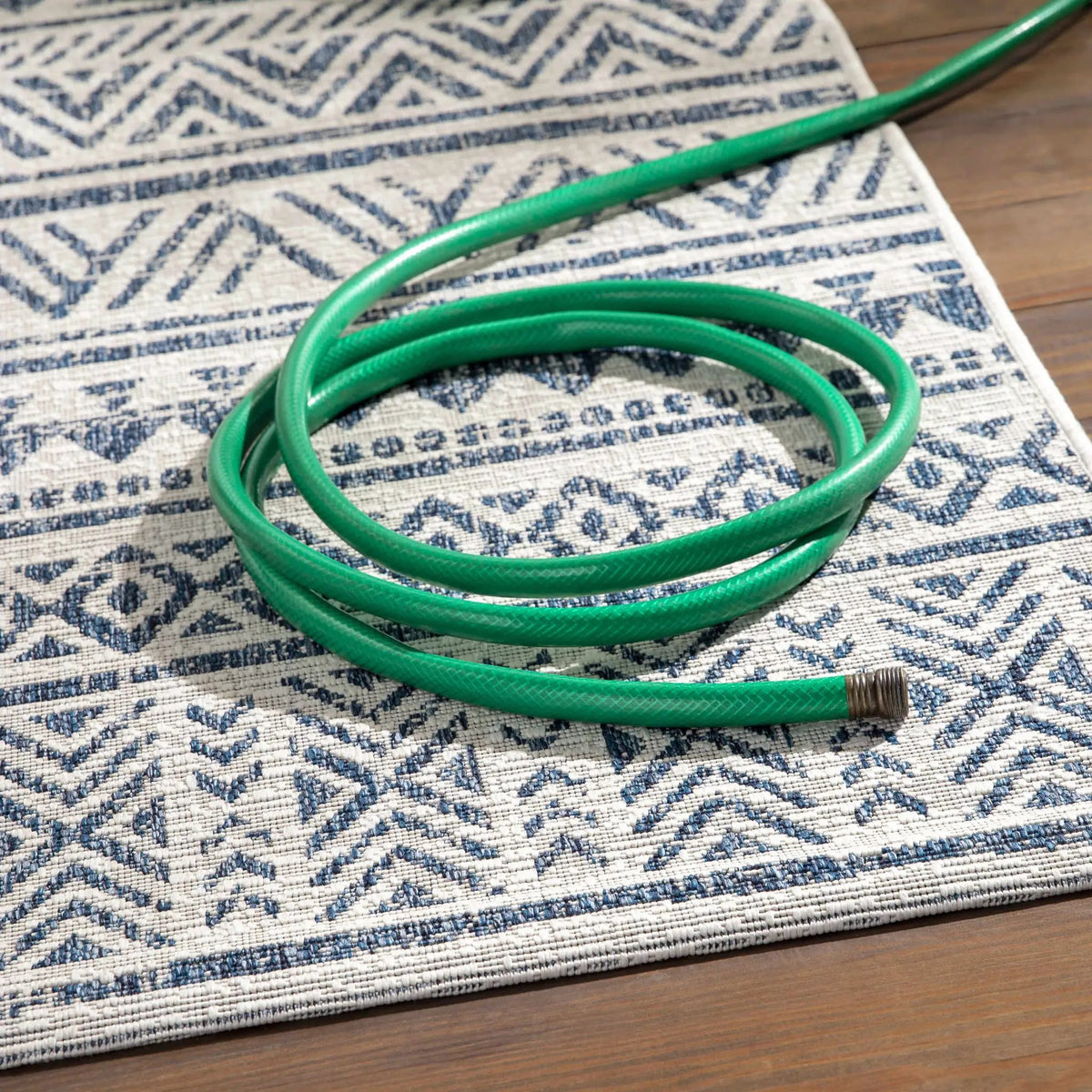 Novato Navy All Over Pattern Performance Outdoor Rug, photo 4 of 17