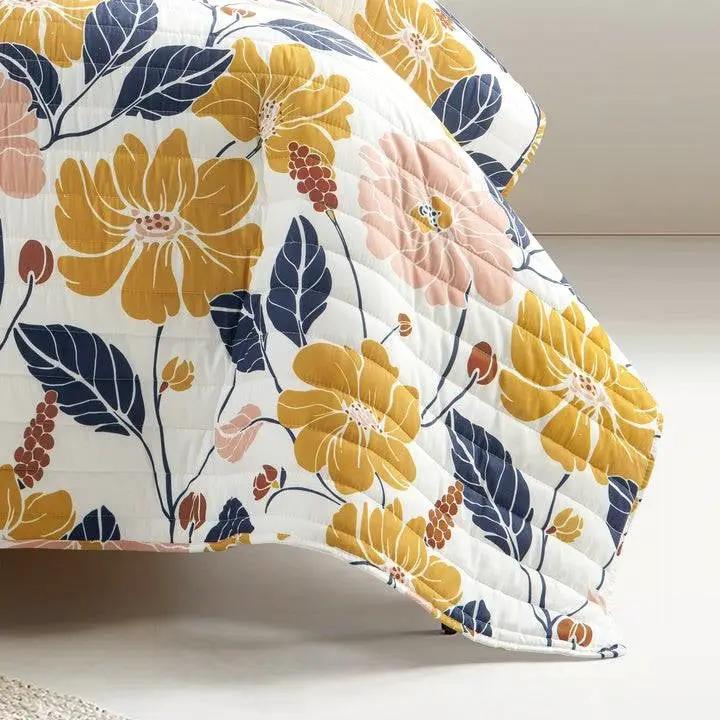 Full/Queen Aloha Hawaiian Floral Lightweight Quilt Set by HomePacific