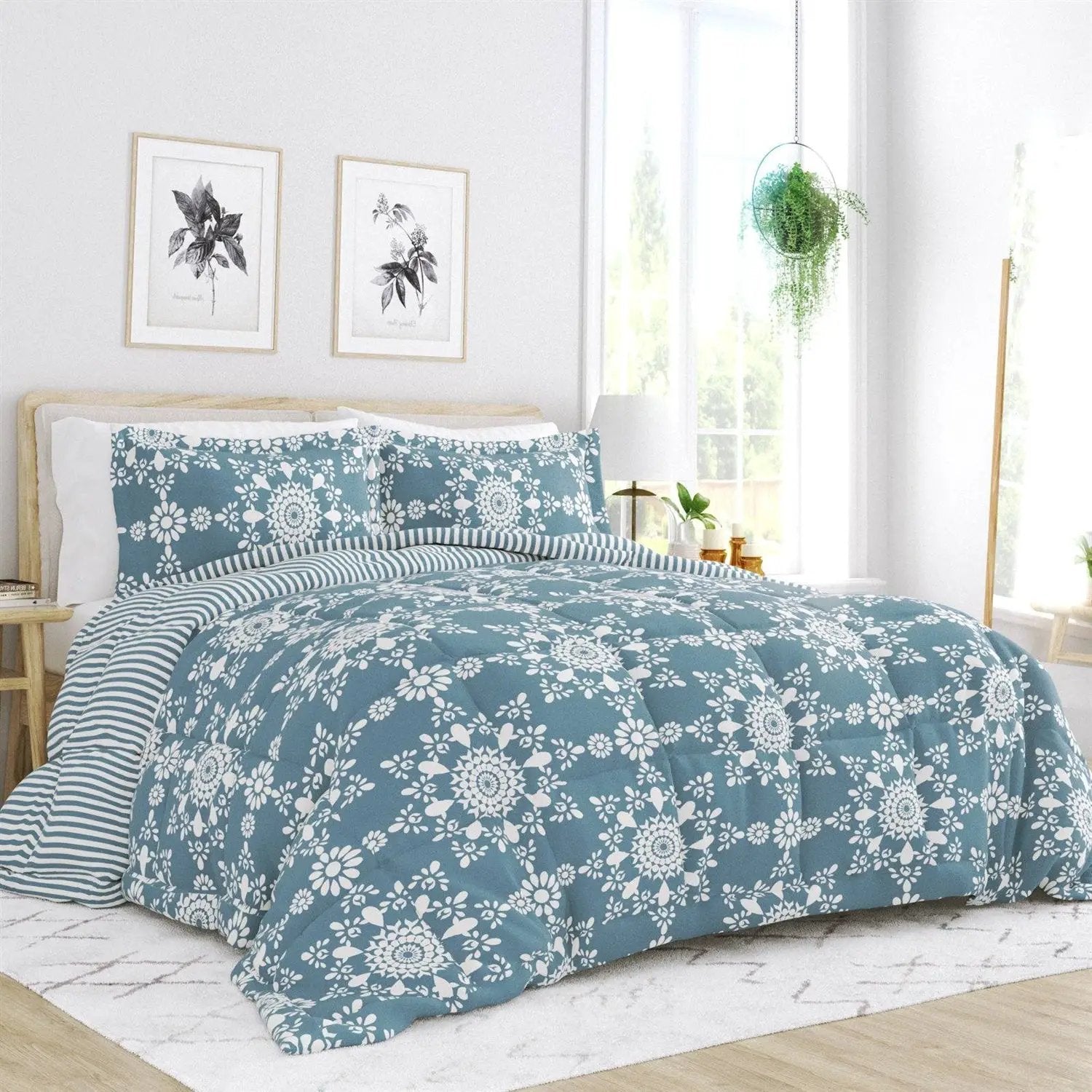 Full/Queen size 3-Piece Blue and White Reversible Floral Striped Comforter Set by HomePacific