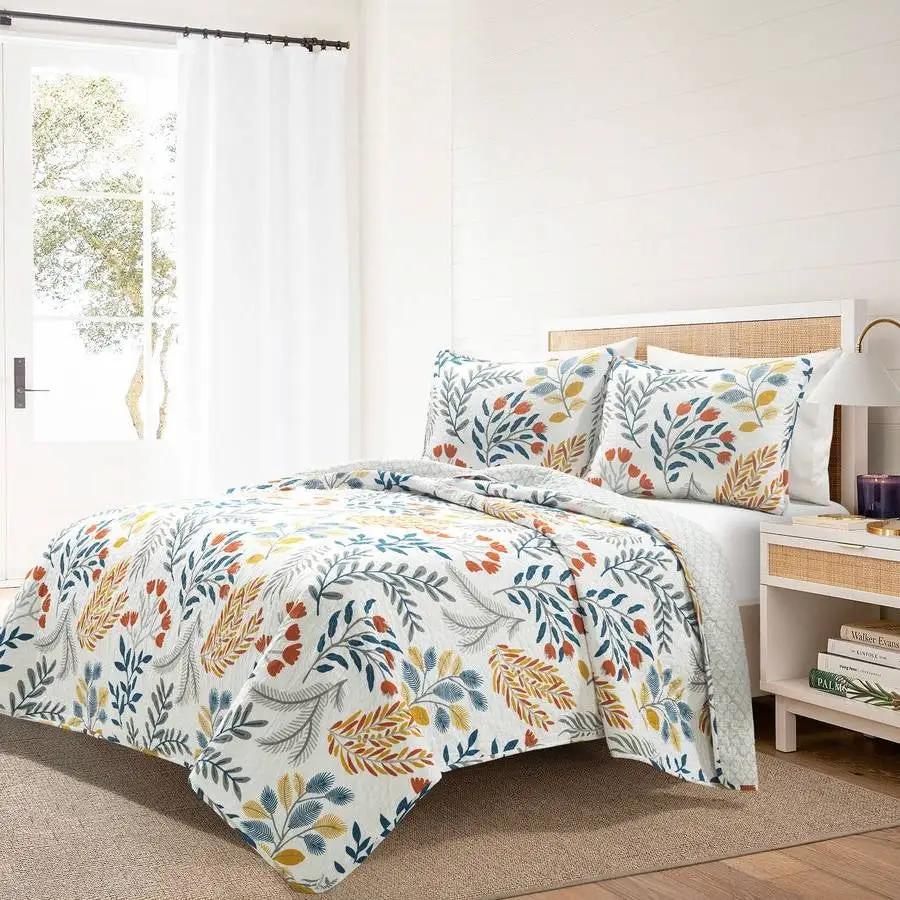 Full/Queen Botanical Bohemian Floral Lightweight 3 Piece Quilt Set by HomePacific