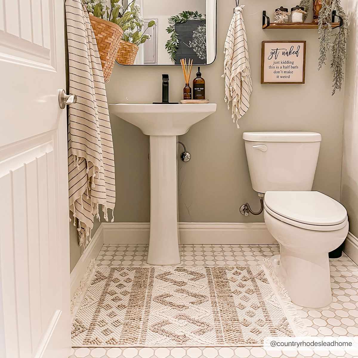 Faruq Area Rug - Clearance by Boutique Rugs