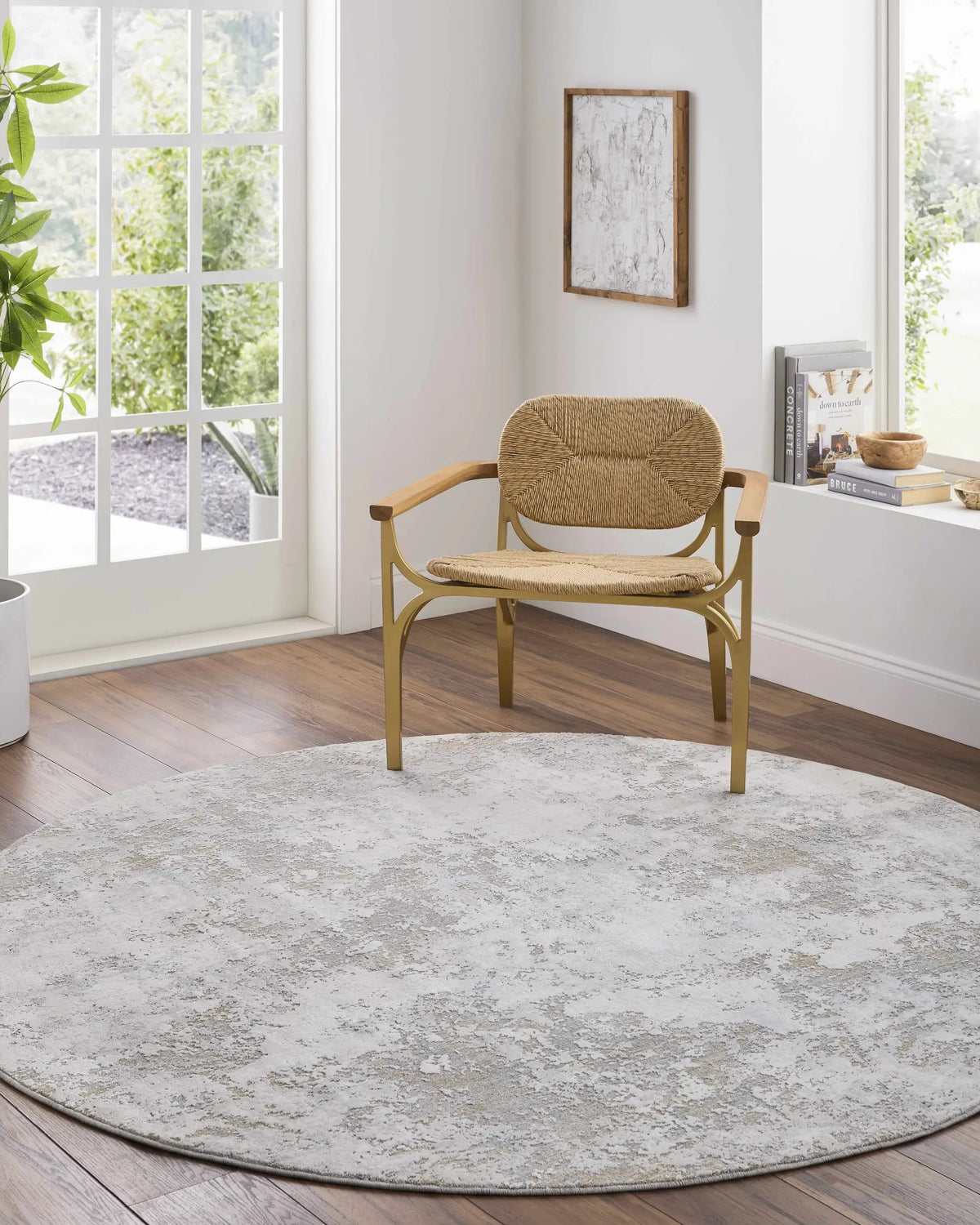 Ganit Thick Luxe Boutique Rug, installed in a room 2