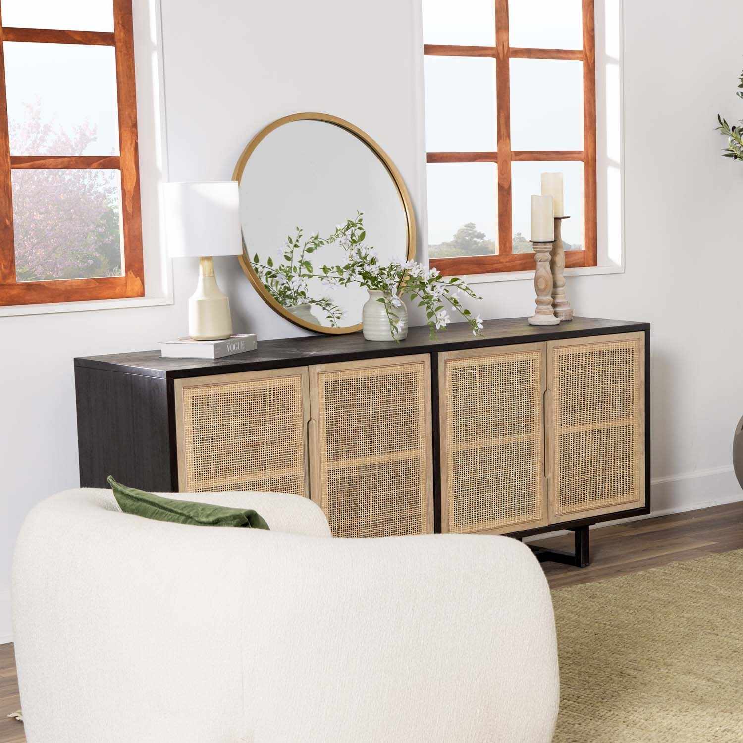 Gattaran Ivory & White Table Lamp by Boutique Rugs