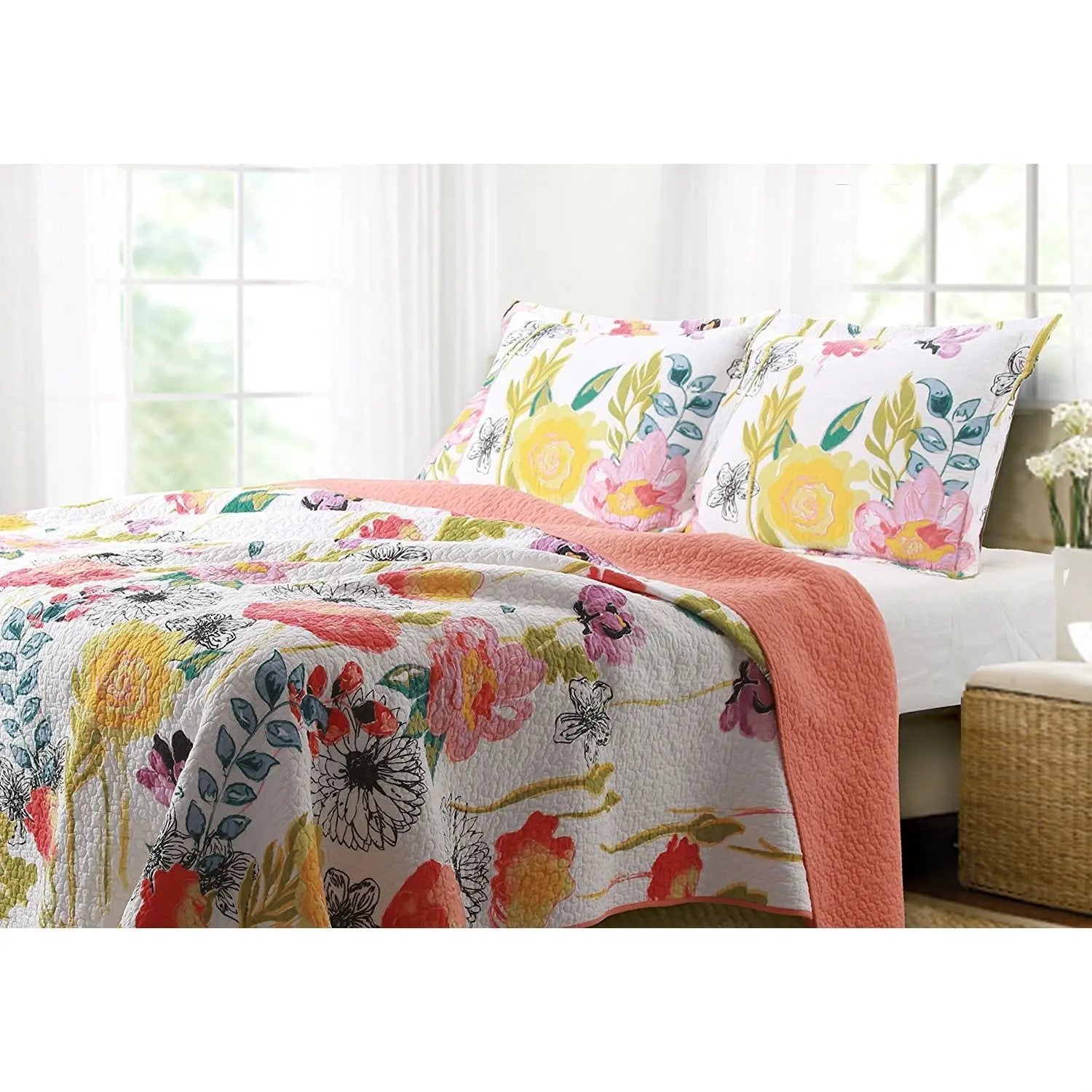 Full / Queen Cotton Quilt Set Multi-Color Floral Pattern by HomePacific
