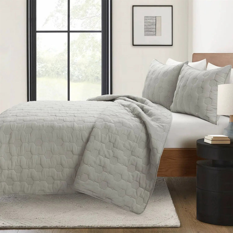 Full/Queen Hexagonal Pattern Lightweight Grey Textured Cotton 3 Piece Quilt Set by HomePacific