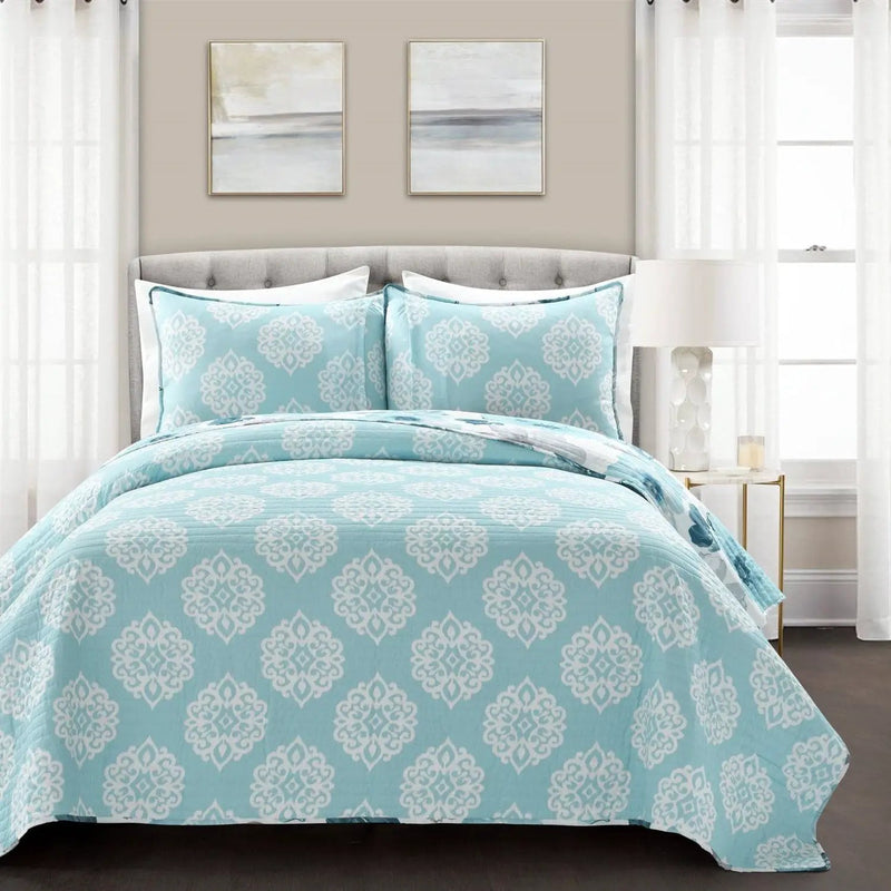 King size Blue Grey Flowers Lightweight Polyester Microfiber Quilt Set by HomePacific