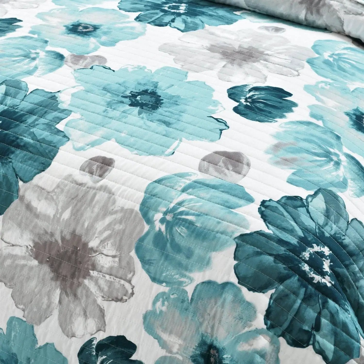 King size Blue Grey Flowers Lightweight Polyester Microfiber Quilt Set by HomePacific