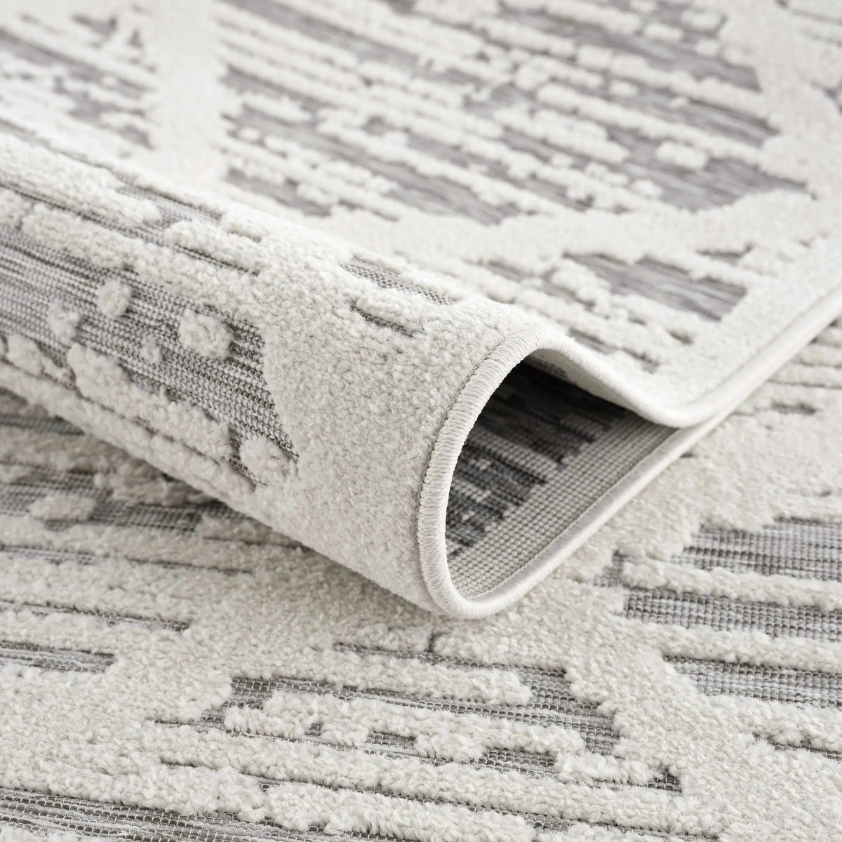 Gambang 3D Trellis Outdoor Area Rug - Clearance, photo 5 of 24