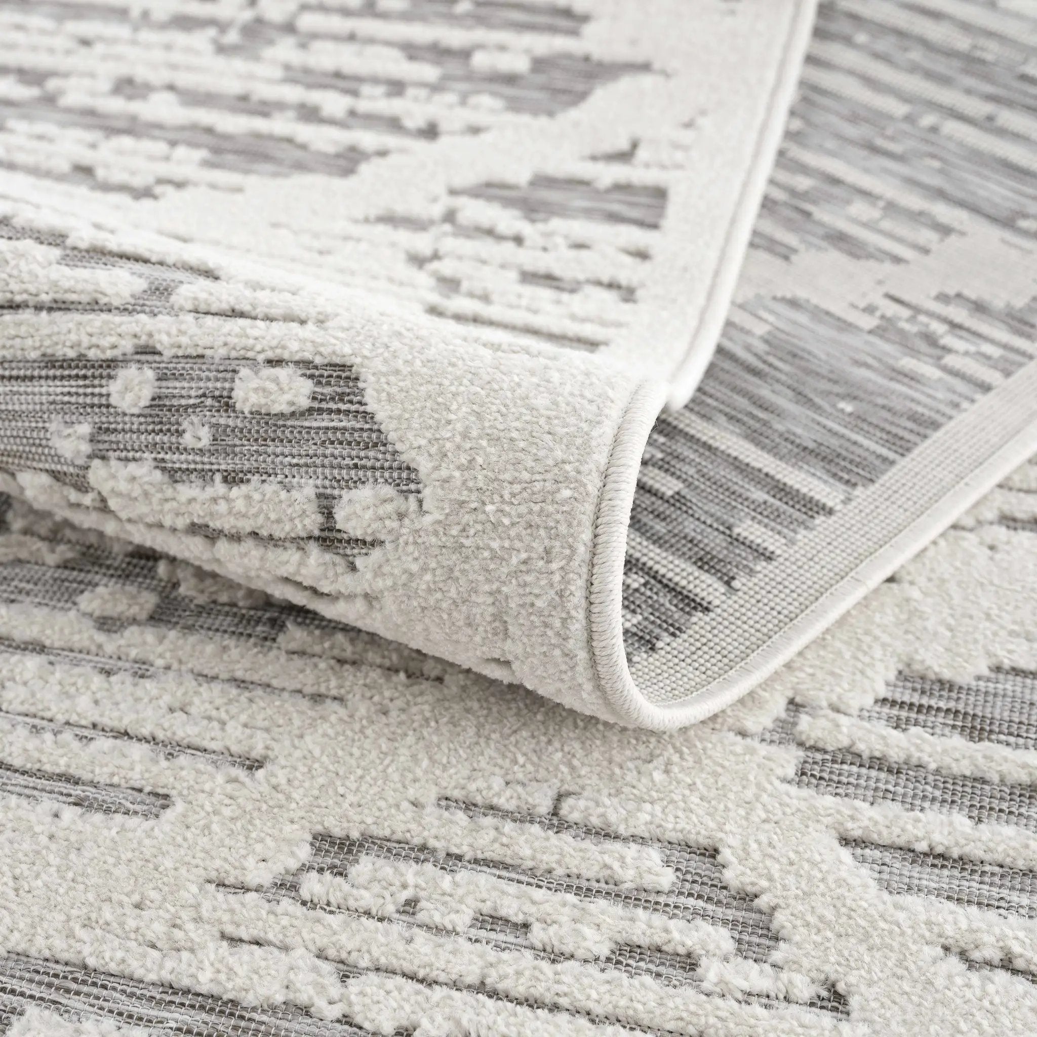 Gambang 3D Trellis Outdoor Area Rug - Clearance by Boutique Rugs