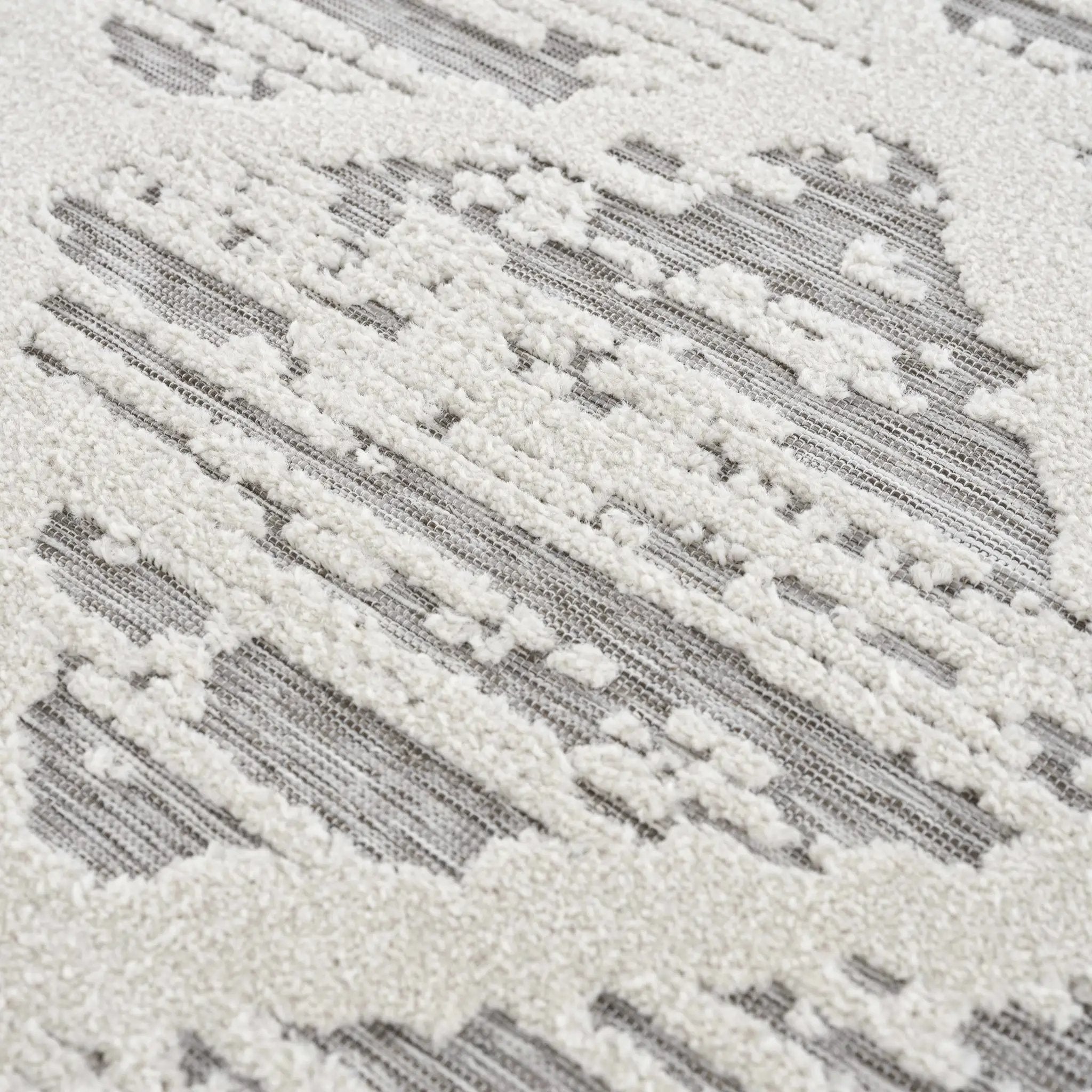 Gambang 3D Trellis Outdoor Area Rug - Clearance by Boutique Rugs