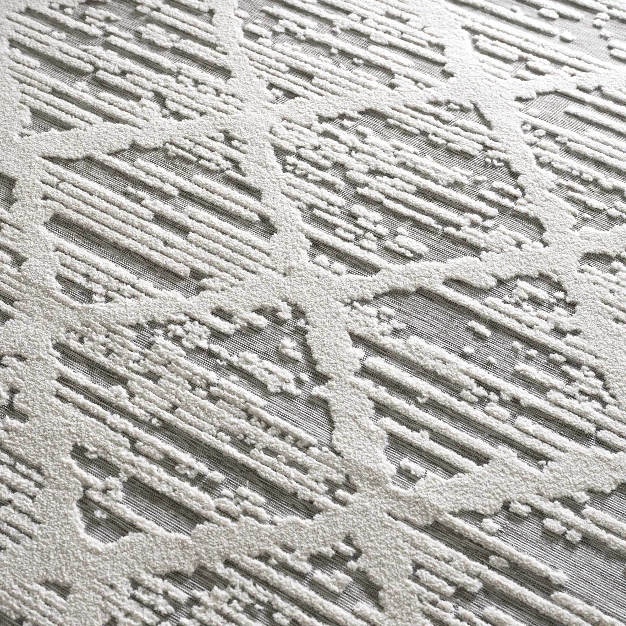 Gambang 3D Trellis Outdoor Area Rug - Clearance by Boutique Rugs