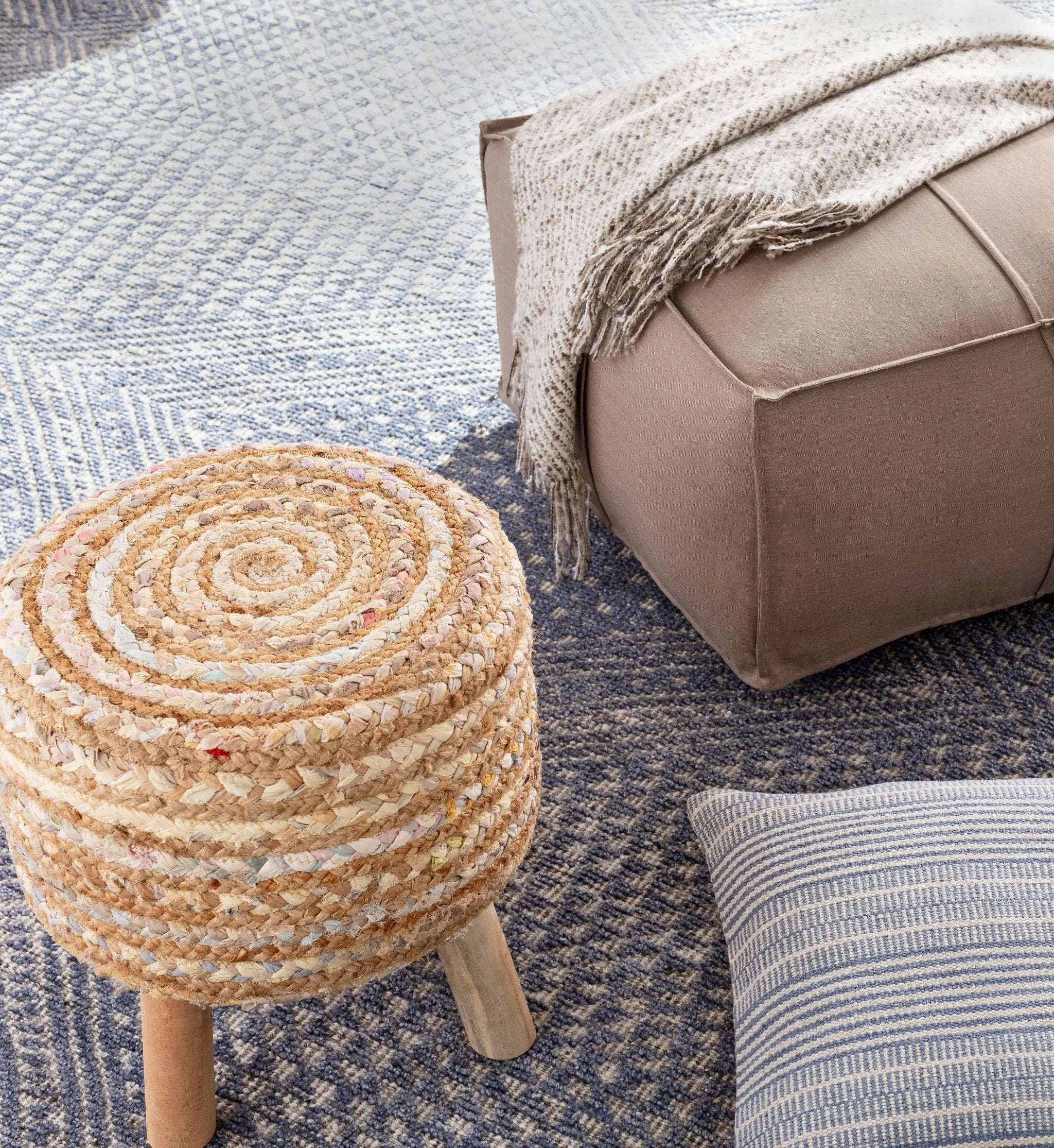 Moyne Area Rug - Clearance by Boutique Rugs