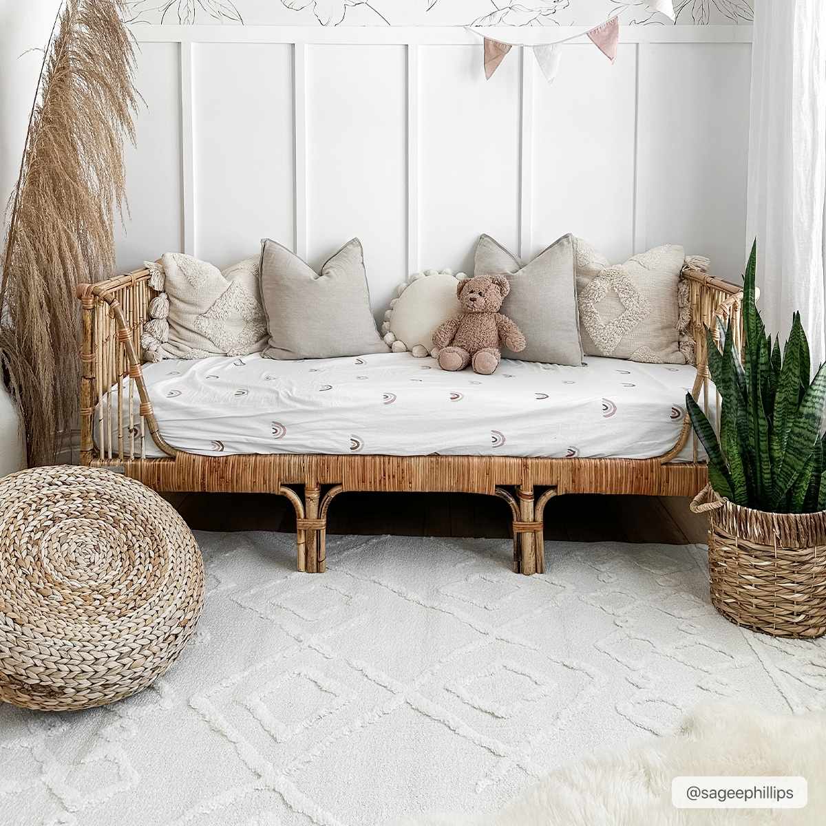Gyundyukoru Area Rug - Clearance by Boutique Rugs