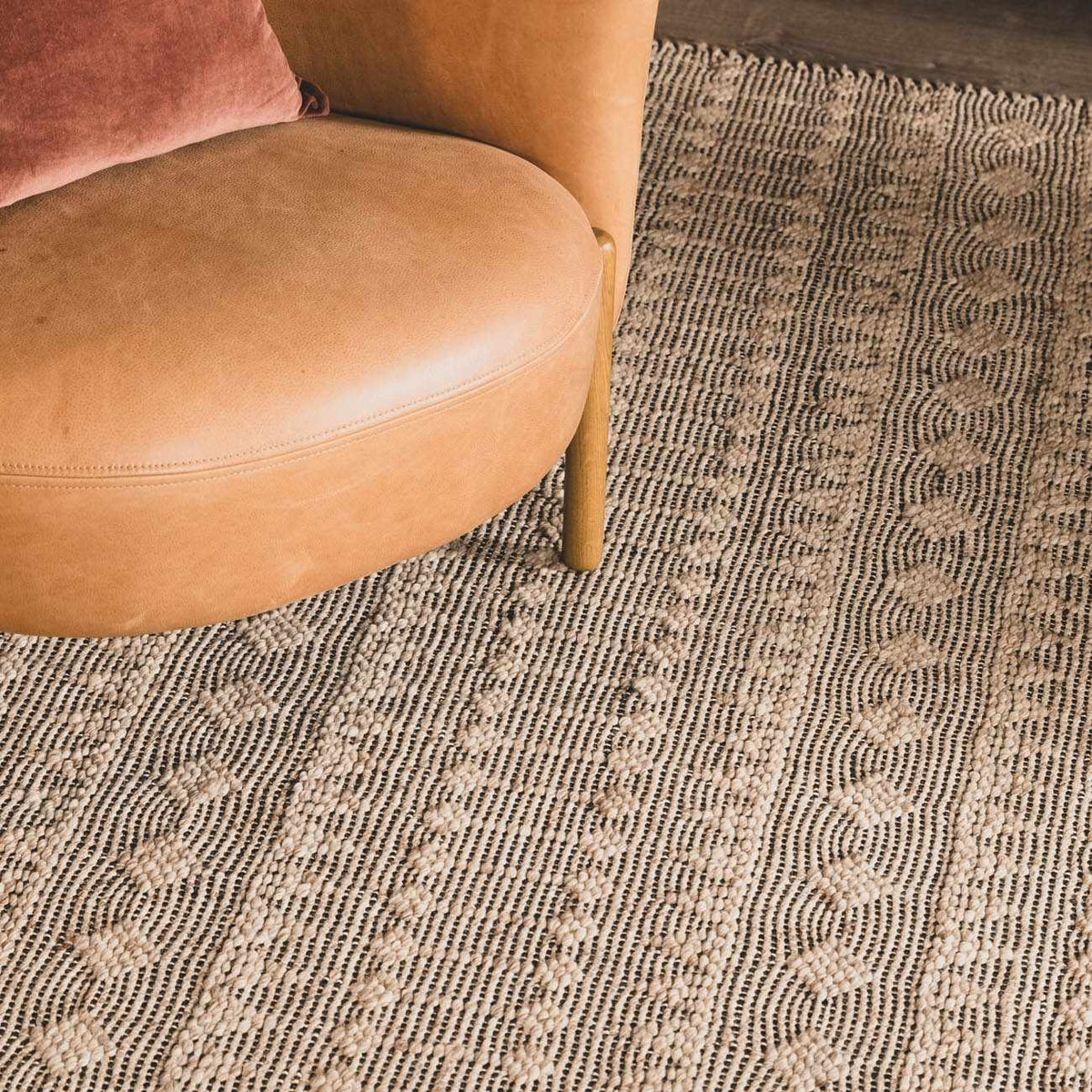 Hanston Handmade Faux Silk Rug - Clearance, installed in a room 4