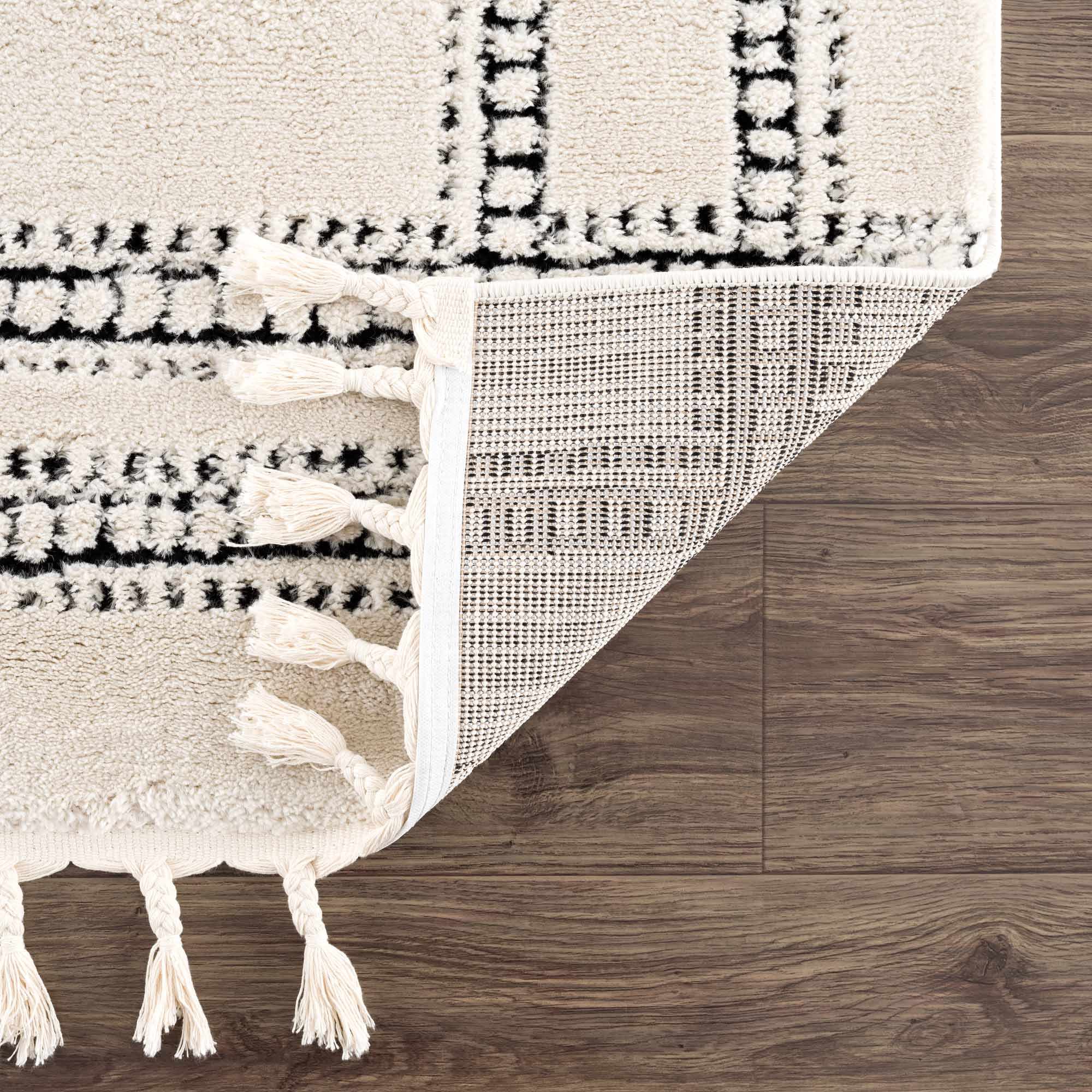 Ryuu Black & White Area Rug - Clearance by Boutique Rugs