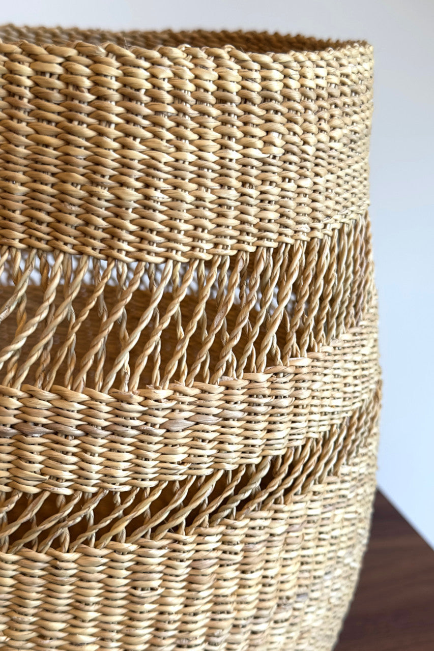 Mixed-Weave Wonder - Medium, detail