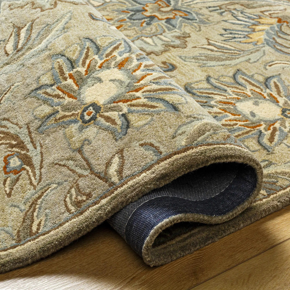 Hedia Area Rug, photo 6 of 9