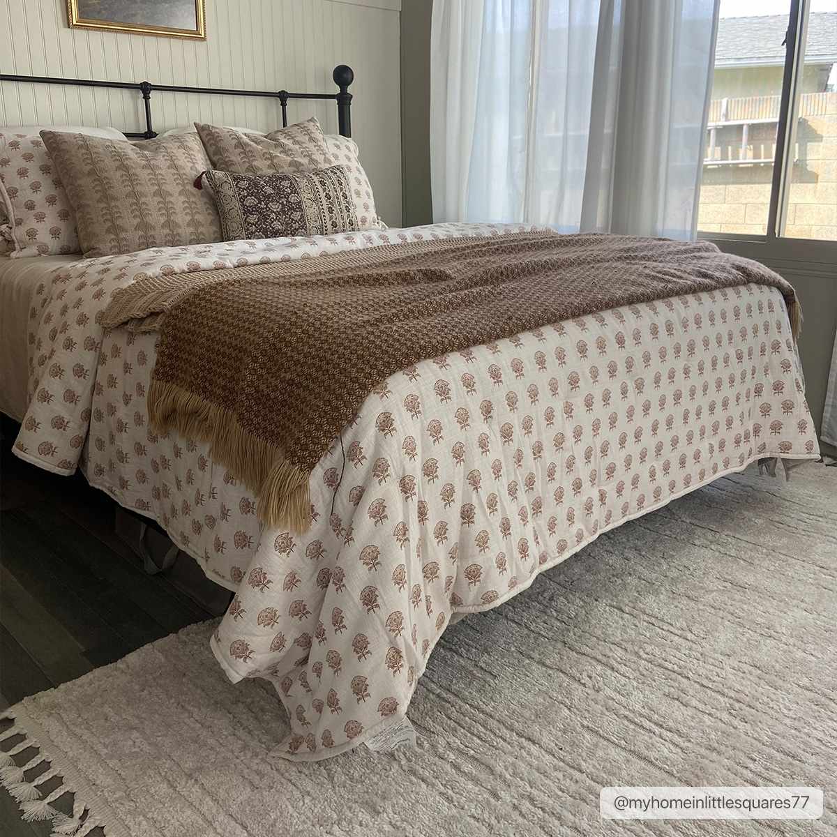 Ibarra Textured Ivory High/Low Pile Rug with Tassels, photo 8 of 18