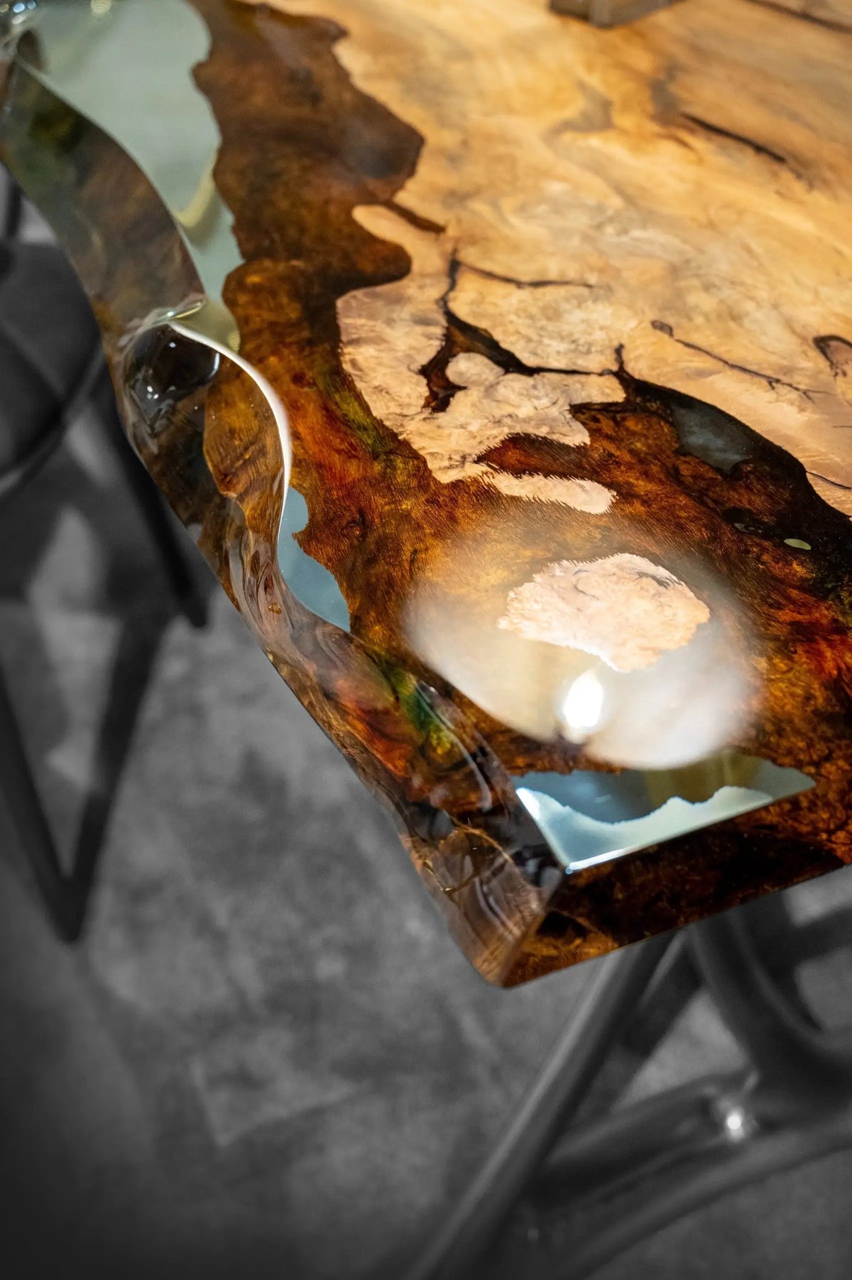 Resin Live Edge Console Table Made of Linden Wood - Foyer Table- Entryway Table, photo 2 of 13