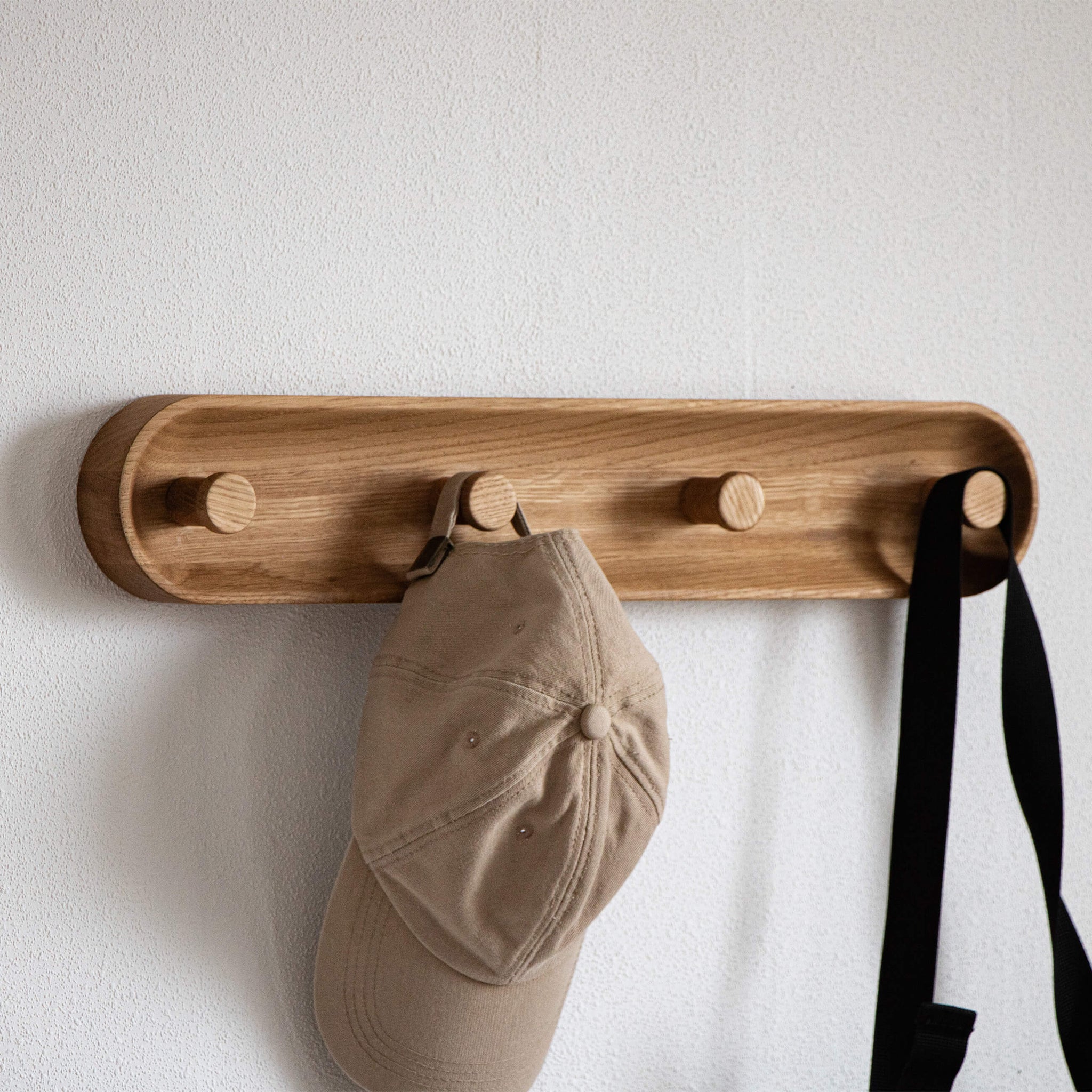 THE HELEN - wall hanger by VARBROS