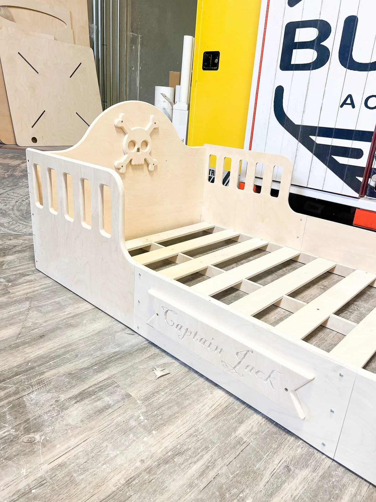CAPTAIN JACK- Pirate Ship Bed, photo 2 of 9