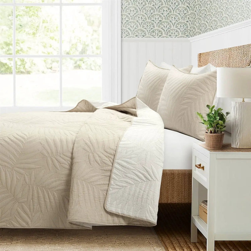 Full/Queen Lightweight Fern Leaf Reversible 3-PC White Beige Cotton Quilt Set by HomePacific
