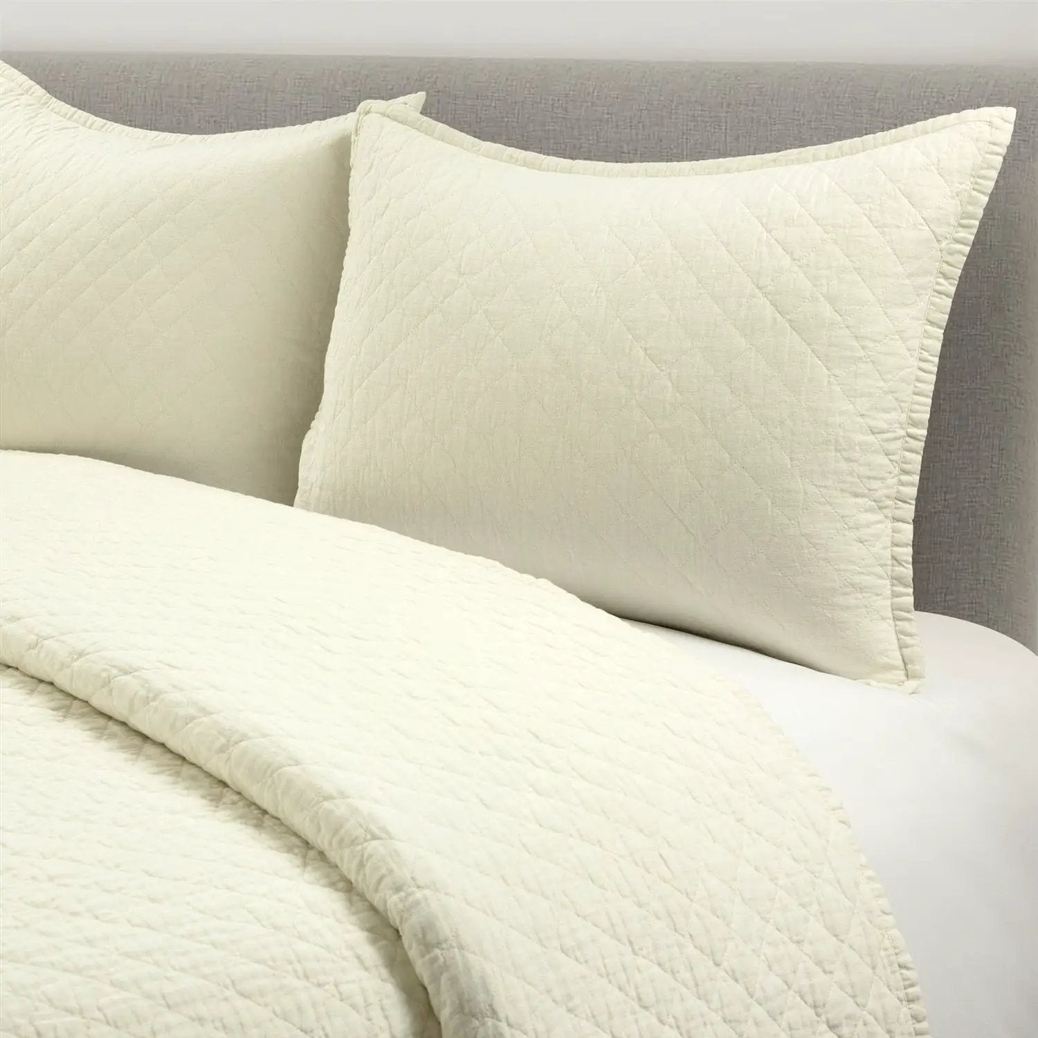 Full/Queen Lightweight Cotton Linen Ivory Textured Reversible 3-Piece Quilt Set by HomePacific