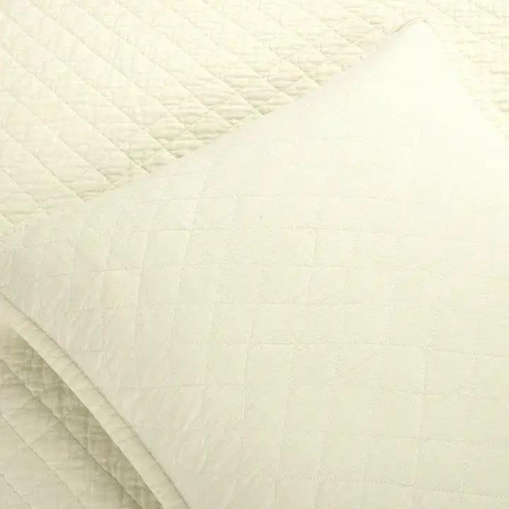 King/CAL King Lightweight Cotton Linen Ivory Reversible 3-PC Quilt Set