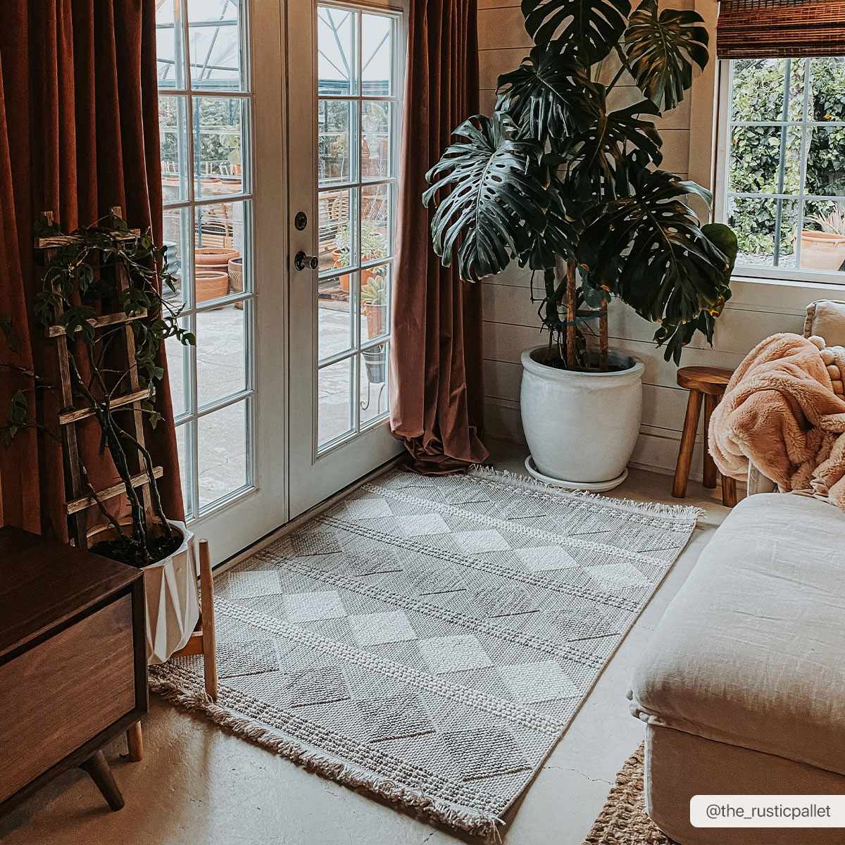 Igone Area Rug - Clearance by Boutique Rugs
