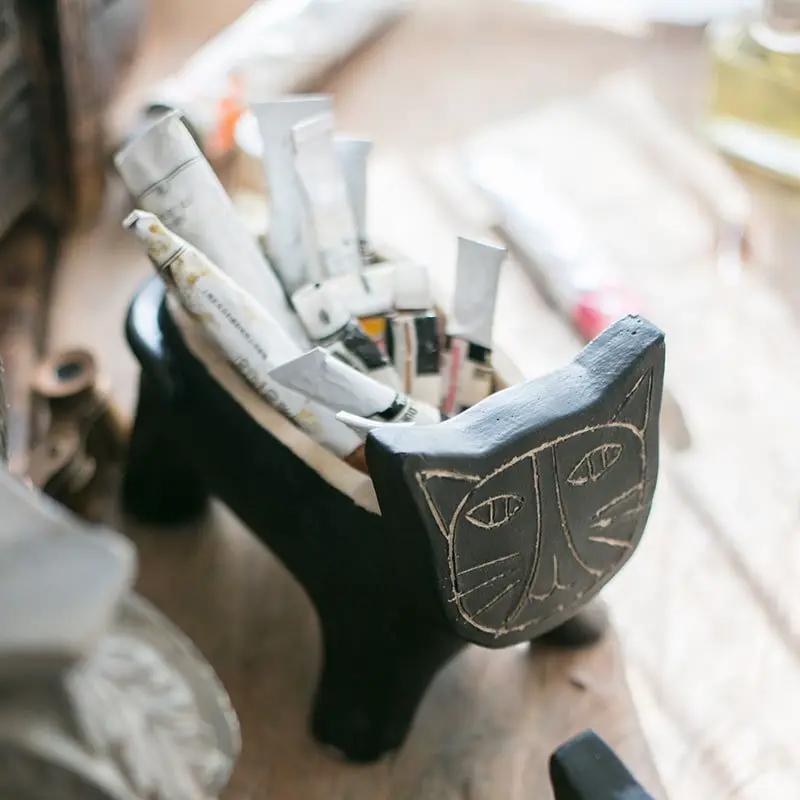 Cat Shape Small Planter in Concrete by RusticReach