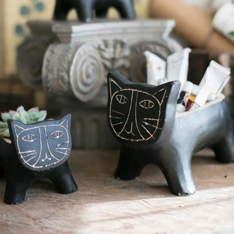 Cat Shape Small Planter in Concrete by RusticReach