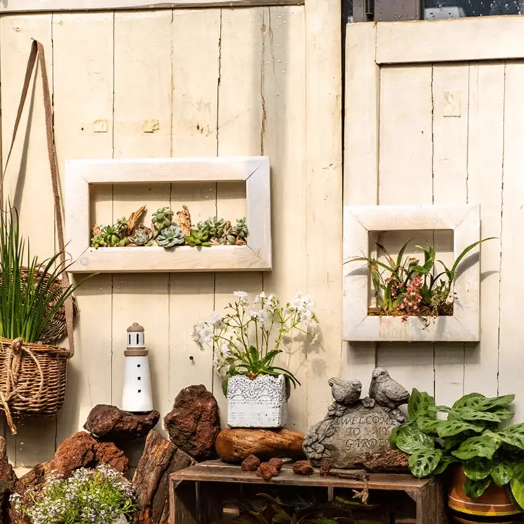 Wood Hanging Floral Frame