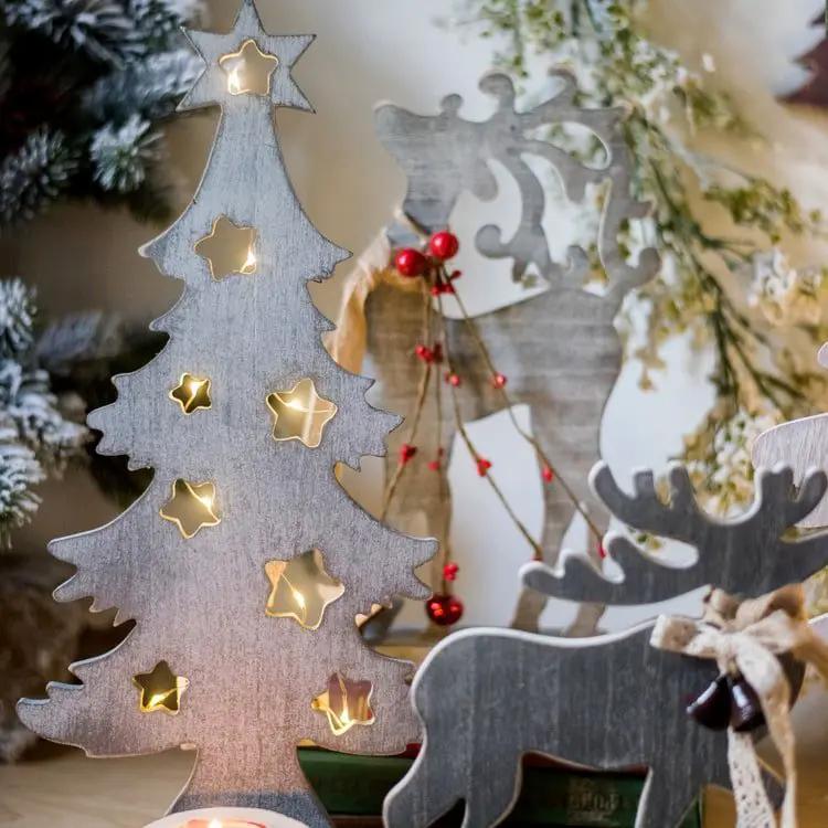 Christmas Desktop Decoration Figurines in Wood by RusticReach