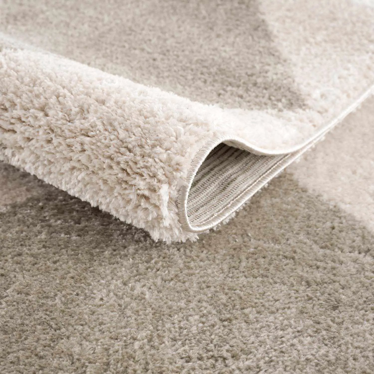 Arilla Gray Washable Diamond Area Rug by Boutique Rugs