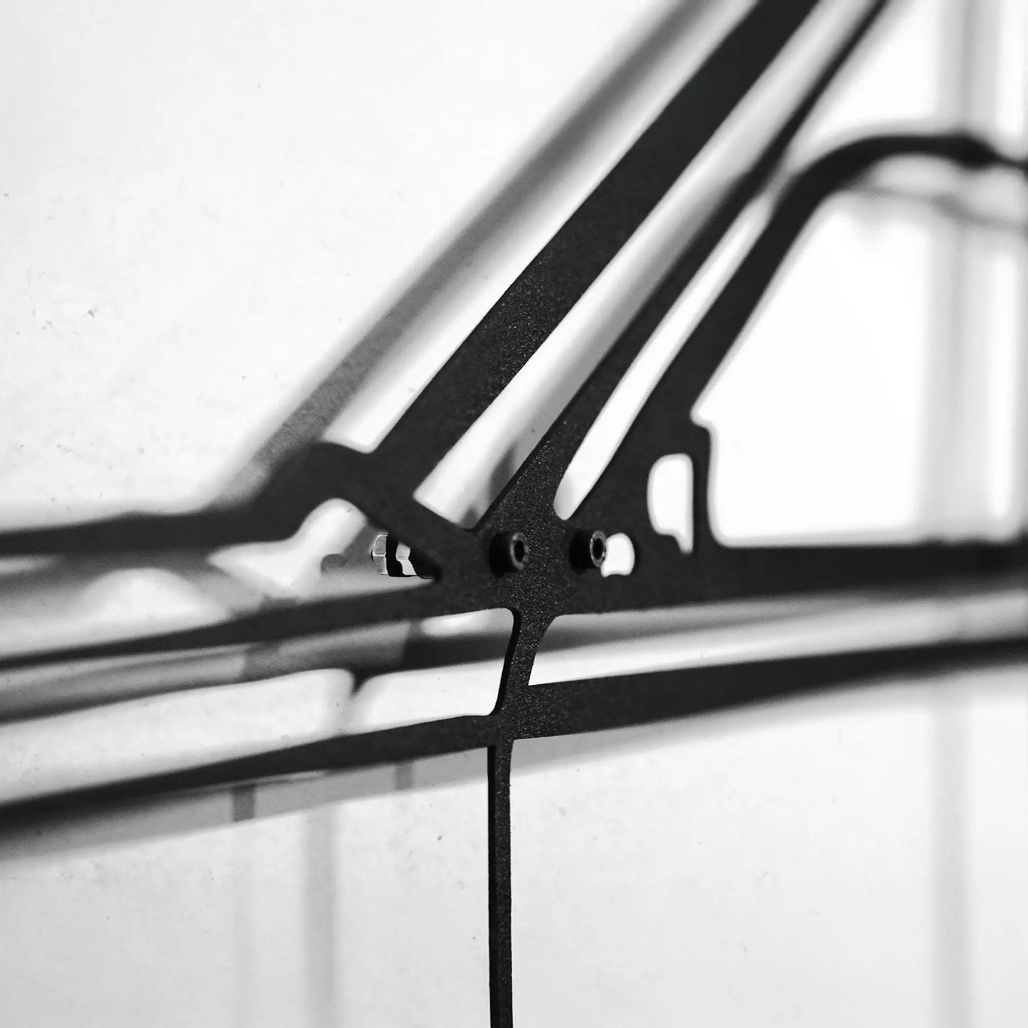 Mercedes W124 Wall Art – Classic Steel Silhouette with Spinning Wheels-KAFMEKA035 by Enova Art