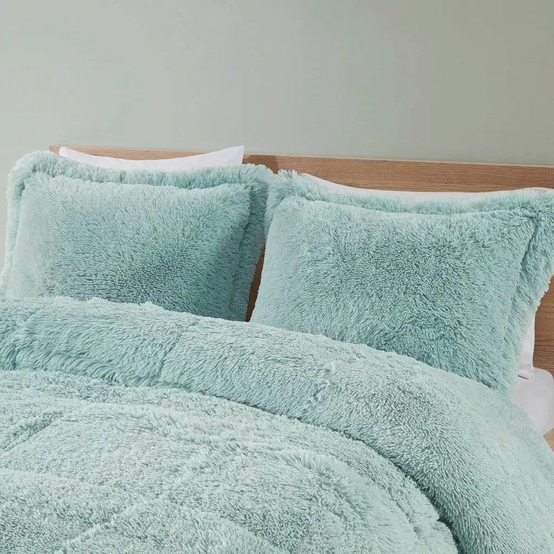 King/CAL King Soft Sherpa Faux Fur 3-Piece Comforter Set in Light Teal Blue by HomePacific